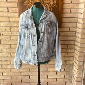 Gap denim jacket with American flag detail. Sz L